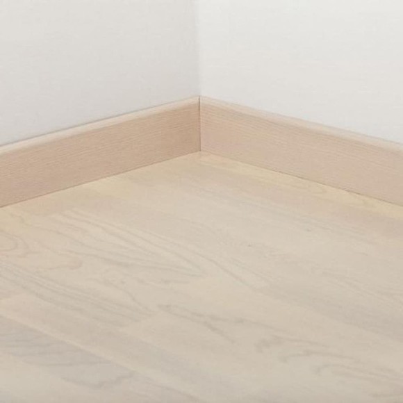 Плинтус шпонированный Tarkett OAK SCANDINAVIAN 80х20х2400