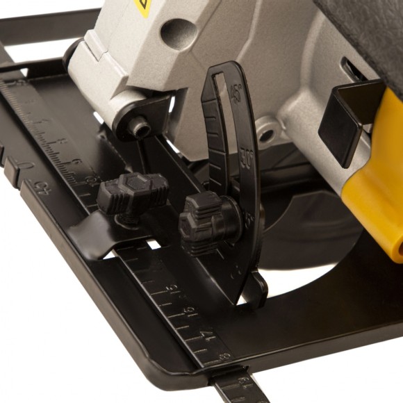 Пила циркулярная CS-185, 1500 Вт, 185 мм Denzel Пила циркулярная CS-185, 1500 Вт, 185 мм Denzel