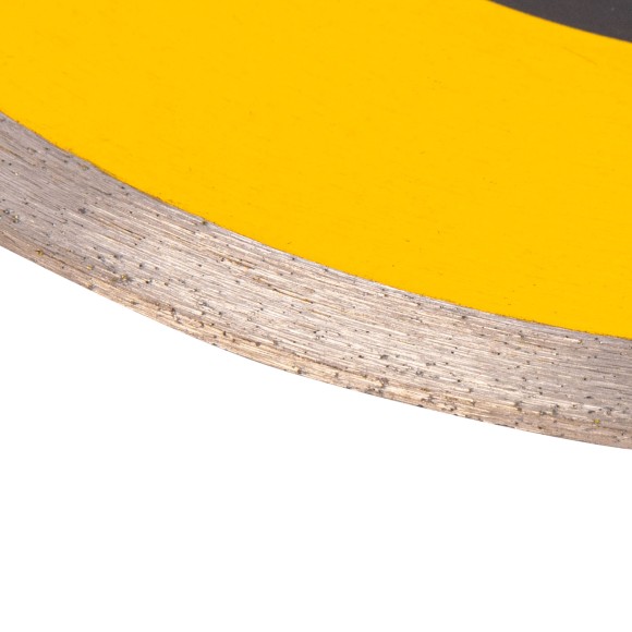 Диск алмазный сплошной, супертонкий, 200 х 25,4 мм, горячее прессование, мокрое резание// Denzel Диск алмазный сплошной, супертонкий, 200 х 25,4 мм, горячее прессование, мокрое резание// Denzel