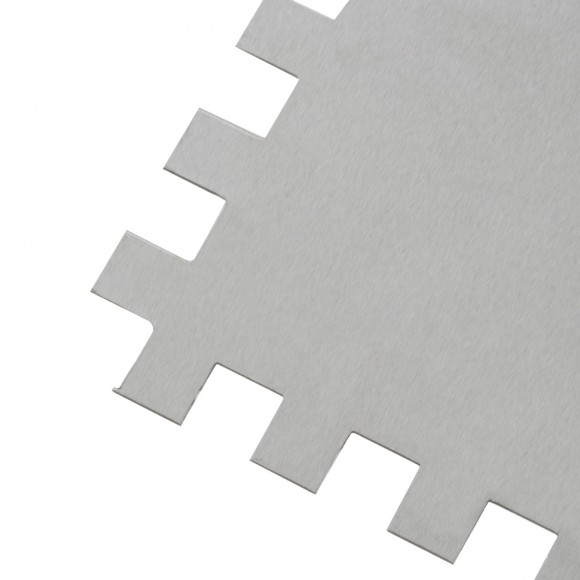 Гладилка из нержавеющей стали, 280 х 130 мм, зеркальная полировка, пластмассовая ручка, зуб 8 х 8 мм Matrix Гладилка из нержавеющей стали, 280 х 130 мм, зеркальная полировка, пластмассовая ручка, зуб 8 х 8 мм Matrix