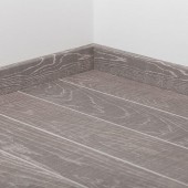 Плинтус шпонированный Tarkett ART VINTAGE BADEN 80х20х2400 Плинтус шпонированный Tarkett ART VINTAGE BADEN 80х20х2400