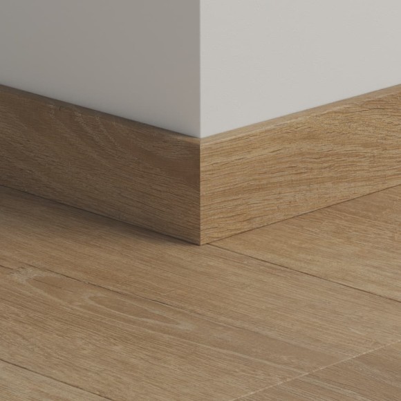 Плинтус ПВХ прямой для LVT Pergo PGVSK40102 Дуб горный темный 2400х12х58