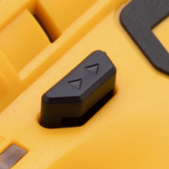 Дрель-шуруповерт аккумуляторная CDL-12-02, Li-Ion, 12 В, 1.5 А*ч, 2 аккумулятора Denzel Дрель-шуруповерт аккумуляторная CDL-12-02, Li-Ion, 12 В, 1.5 А*ч, 2 аккумулятора Denzel