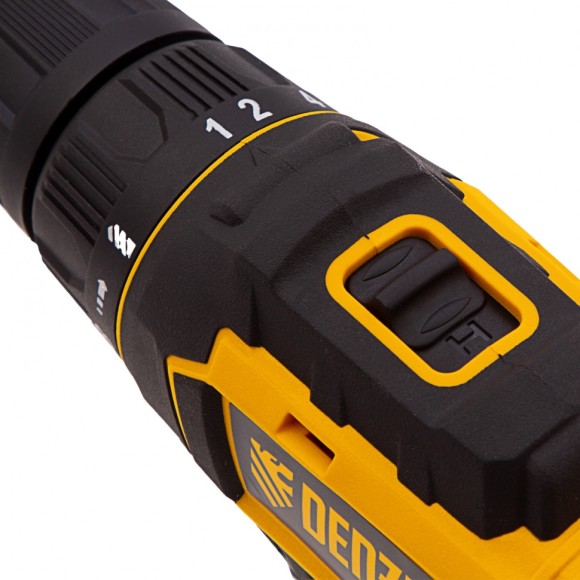 Дрель-шуруповерт аккумуляторная CDL-18-01CB, Li-Ion, 18 В, 1 аккумулятор Denzel Дрель-шуруповерт аккумуляторная CDL-18-01CB, Li-Ion, 18 В, 1 аккумулятор Denzel