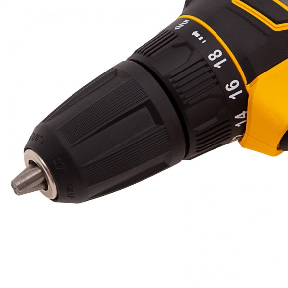 Дрель-шуруповерт аккумуляторная CDL-18-02BM, Li-Ion, 18 В, 2 аккумулятор Denzel Дрель-шуруповерт аккумуляторная CDL-18-02BM, Li-Ion, 18 В, 2 аккумулятор Denzel