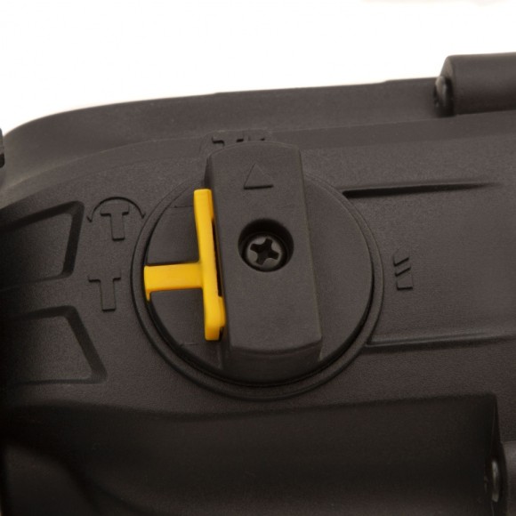 Перфоратор электрический RH-650-18, SDS-plus, 650 Вт, 2.0 Дж, 3 плюс 1 режим Denzel