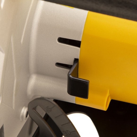 Пила циркулярная CS-210, 1800 Вт, 210 мм Denzel