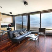 Паркетная доска Tarkett Сальса Ясень Коньяк Глянец (2.658 м2)